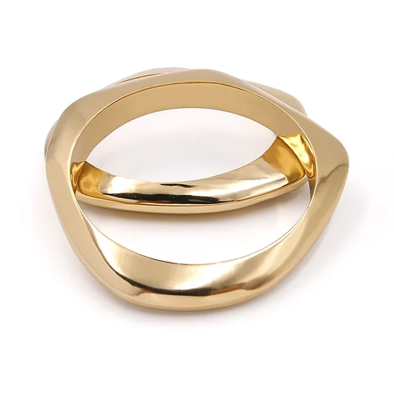 Unregelmäßiges goldplattiertes Messingarmband